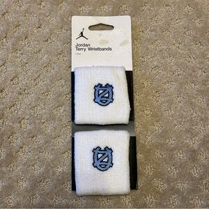 BNWT Nike Jordan North Carolina Team Issued Terry Wristbands UNC FN5488-194